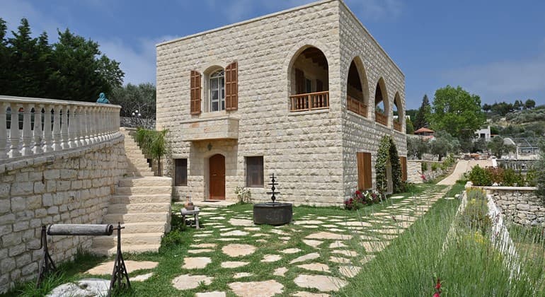 Domaine des Oliviers — event venue among the olive trees