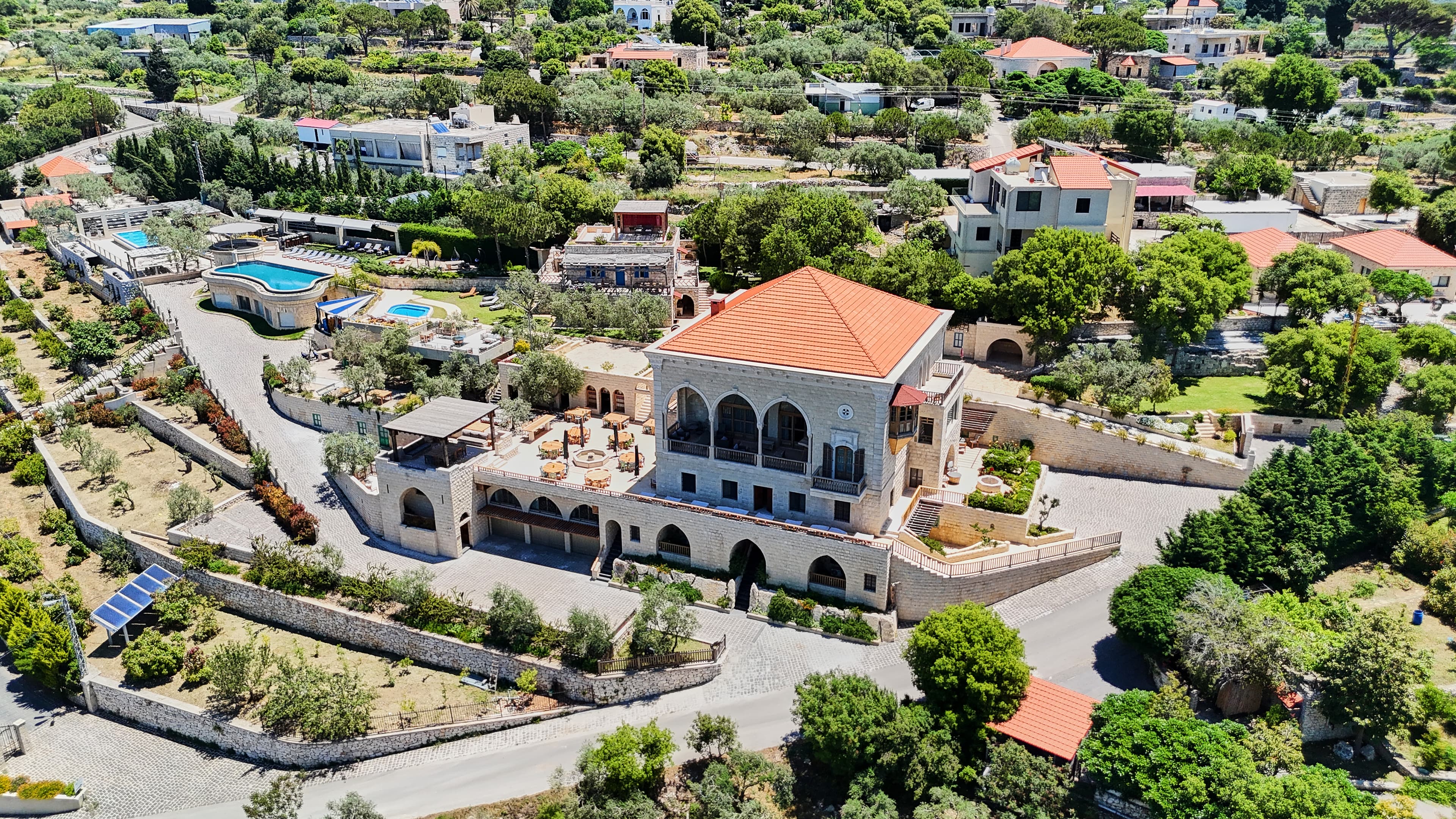 Domaine des Oliviers — بيت ضيافة فاخر in سمار جبيل · البترون · لبنان
